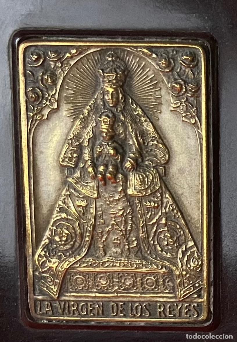 Antig&uuml;edades: 224-12. Poder&iacute;o. La virgen de los Reyes, La esperanza y El Gran Poder. Baquelita. 1.920. - Foto 2
