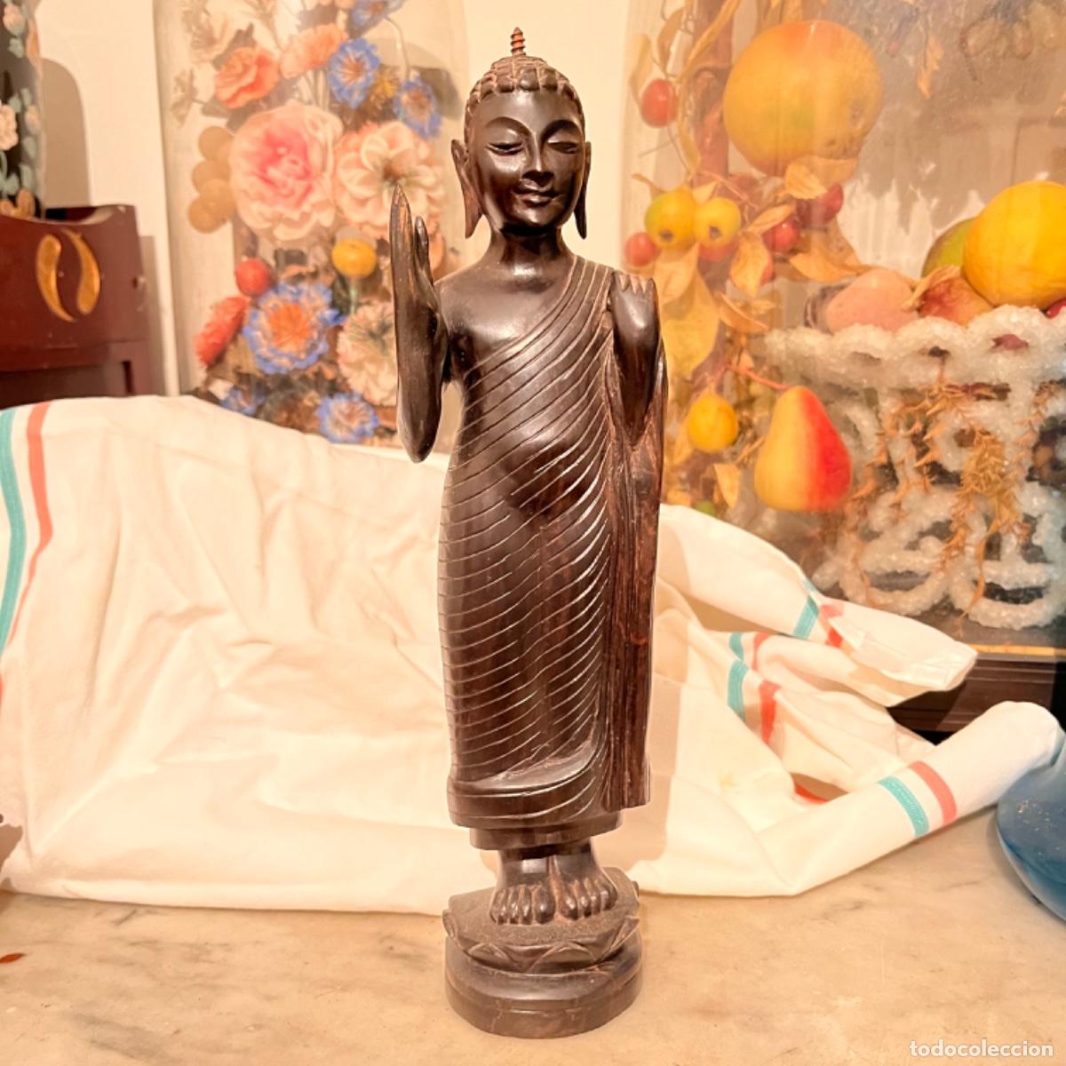 Antig&uuml;edades: Figura de Buda en madera noble - Foto 1