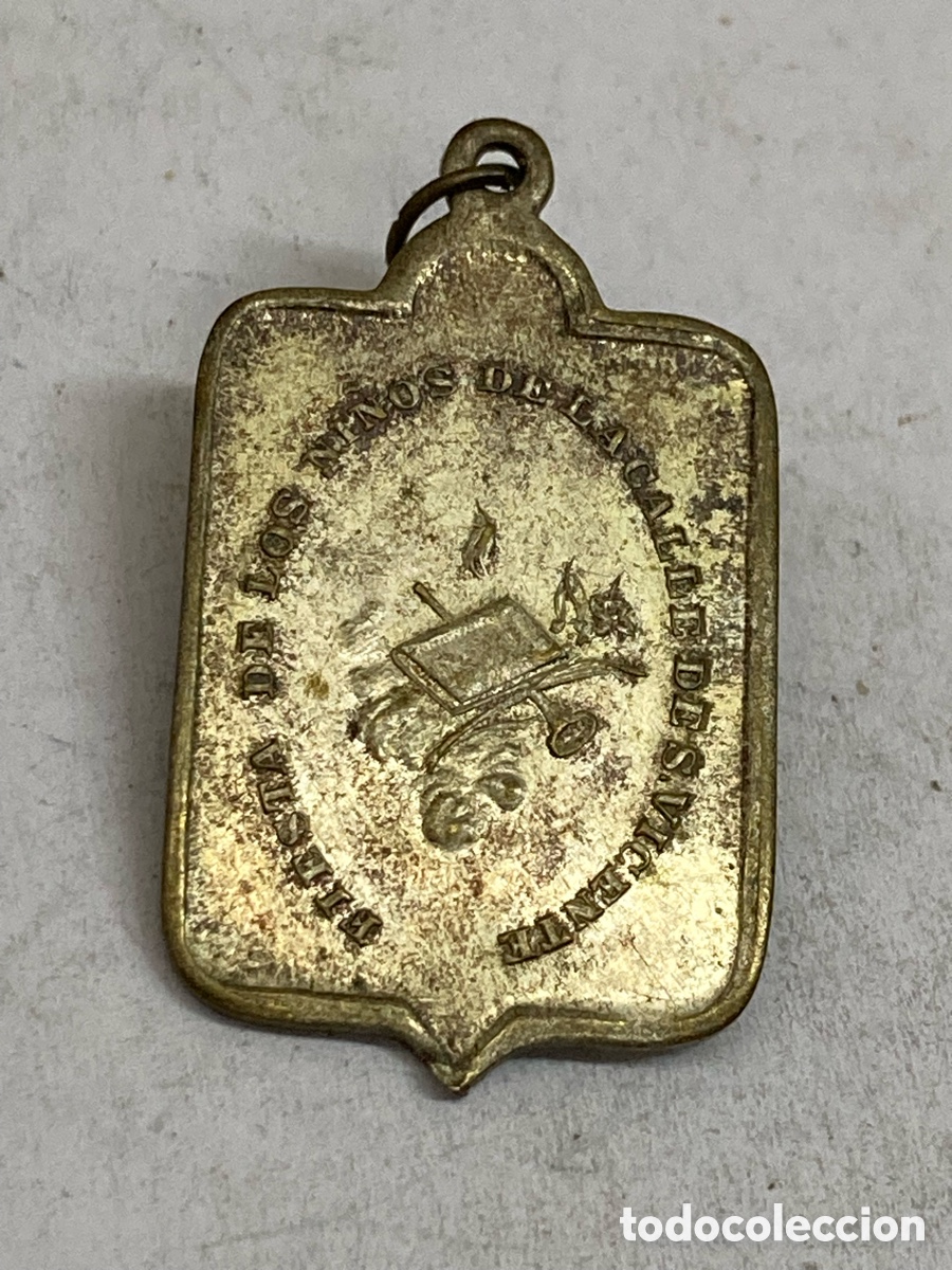 Antig&uuml;edades: Medalla de metal religiosa C223 - Foto 2