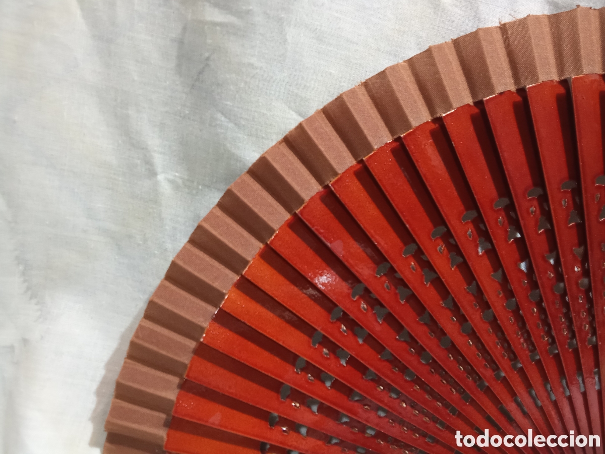 Antig&uuml;edades: ELEGANTE ABANICO DE MADERA - Foto 4