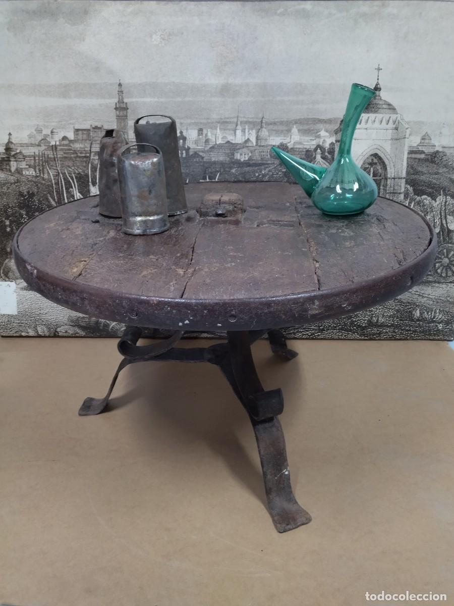 Antig&uuml;edades: Mesa de rueda de carro y forja de hierro - Foto 6