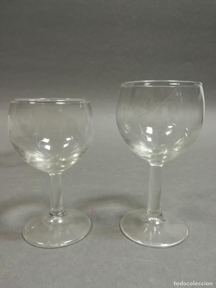 Antig&uuml;edades: LOTE DE 17 COPAS DE VINO - Foto 4