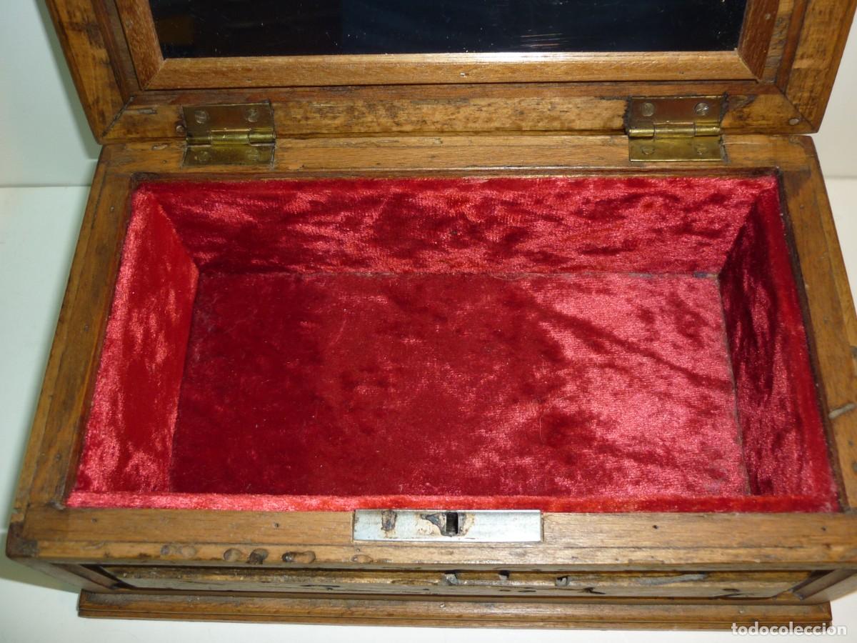 Antig&uuml;edades: CAJA DE MADERA RUSTICA - Foto 8