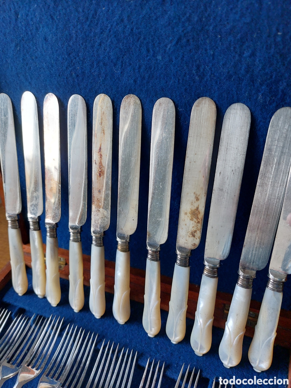 Antig&uuml;edades: Estuche de cubiertos nacarados - Foto 6