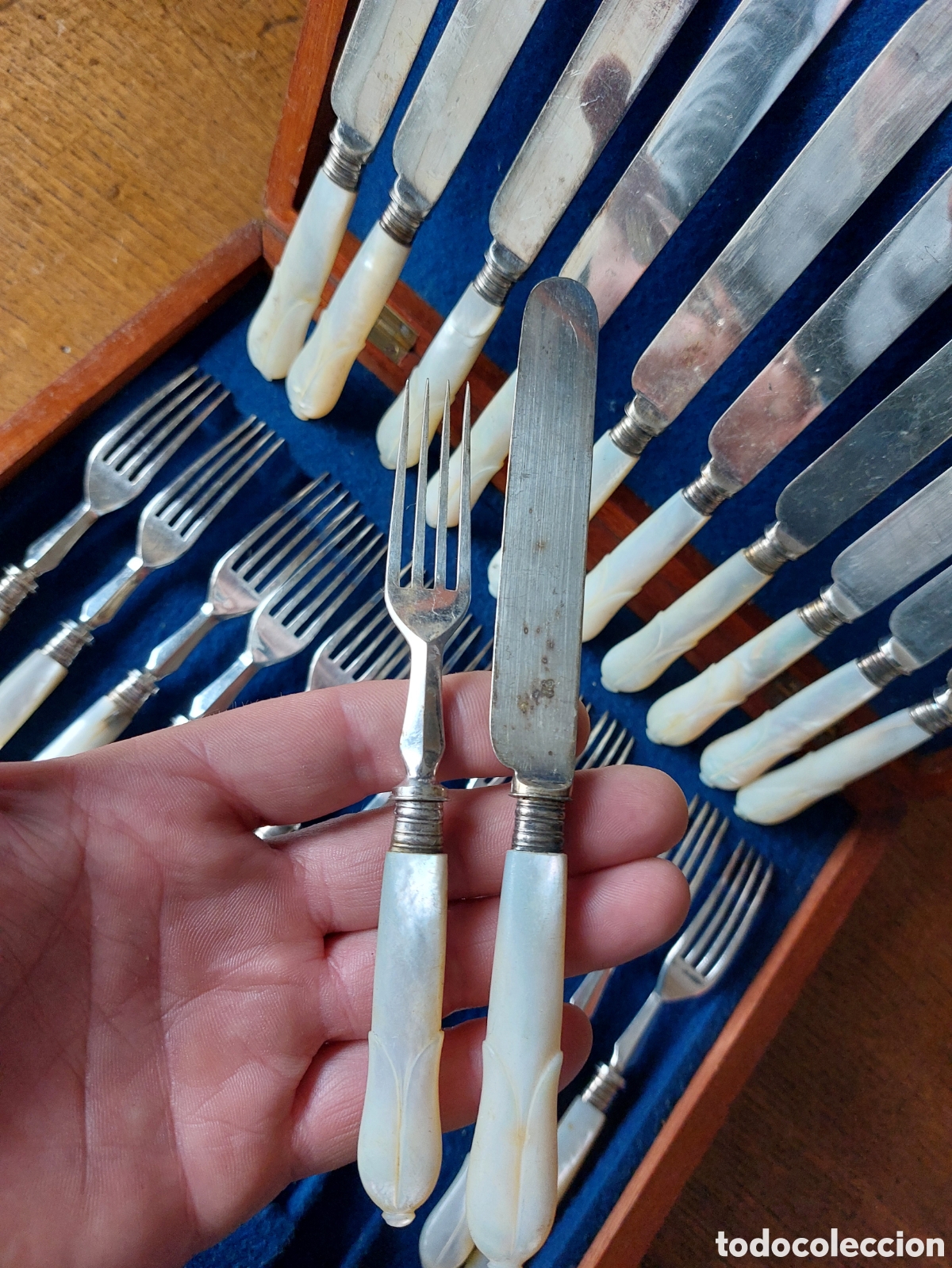 Antig&uuml;edades: Estuche de cubiertos nacarados - Foto 9