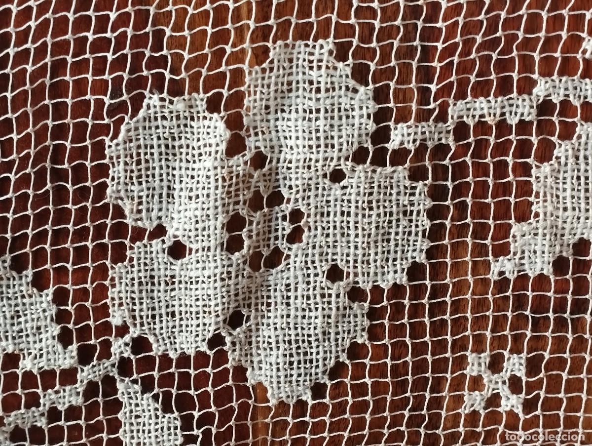 Antig&uuml;edades: FRAGMENTO DE ENCAJE DE MALLA - Foto 6