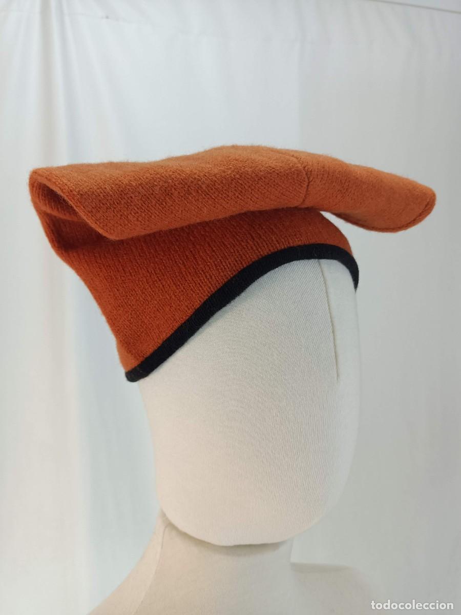 Antig&uuml;edades: GORRA LLARGA COLOR CALDERO - Foto 1