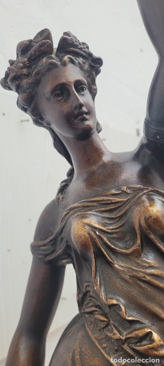 Antig&uuml;edades: Figura de bronce - Foto 7