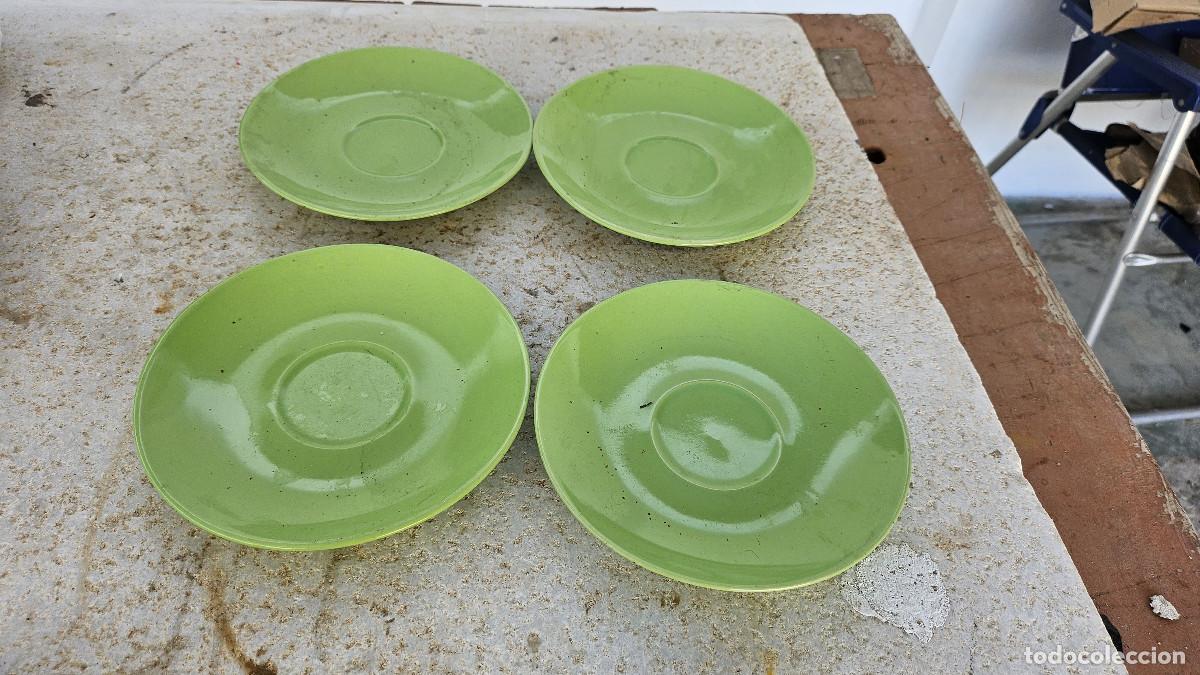 Antig&uuml;edades: 4 platos peque&ntilde;os decorativo - Foto 1