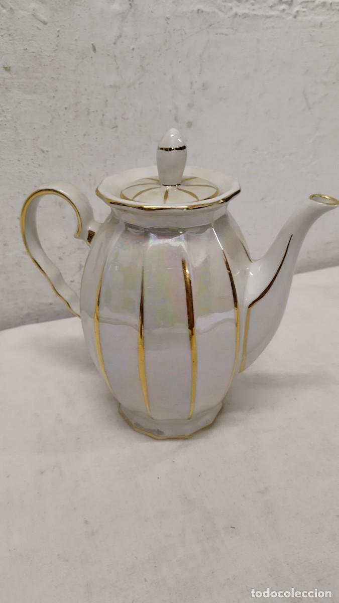 Antig&uuml;edades: Antigua cafetera de porcelana pintada - Foto 5