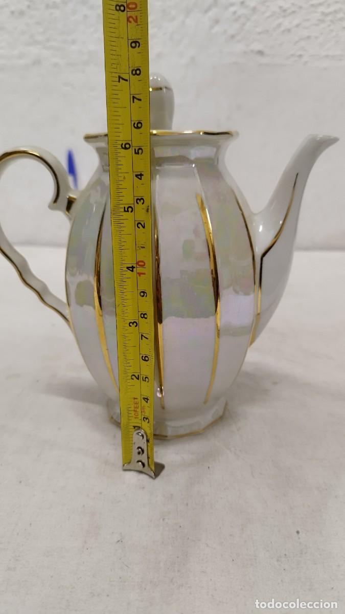 Antig&uuml;edades: Antigua cafetera de porcelana pintada - Foto 8