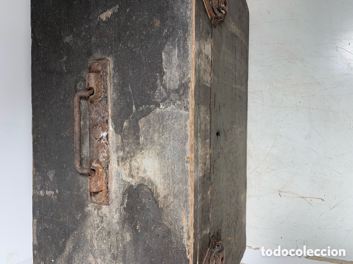 Antig&uuml;edades: 01_ Antiguo ba&uacute;l de viaje - Foto 3