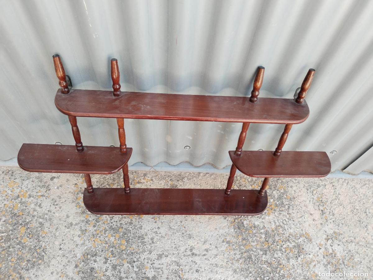 Antig&uuml;edades: repisa de madera - Foto 3