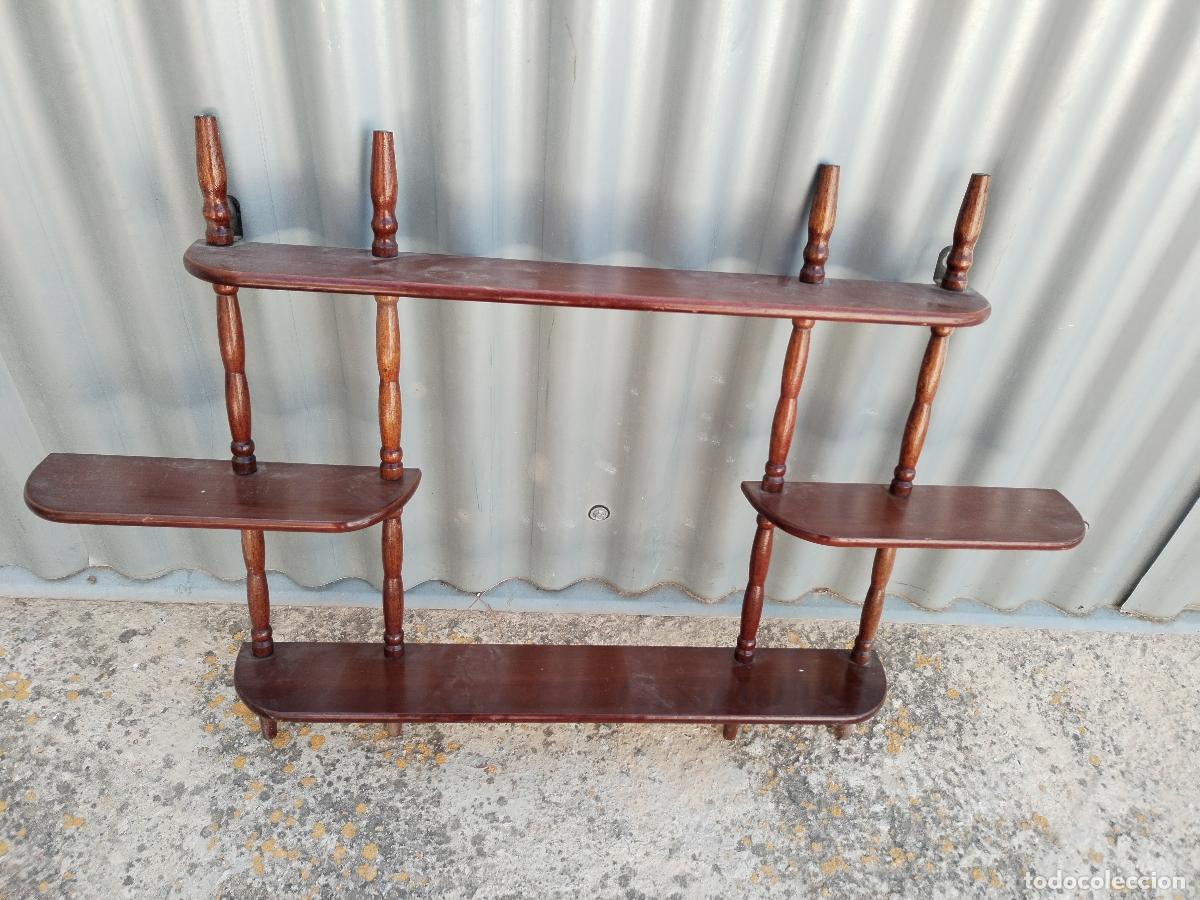 Antig&uuml;edades: repisa de madera - Foto 1