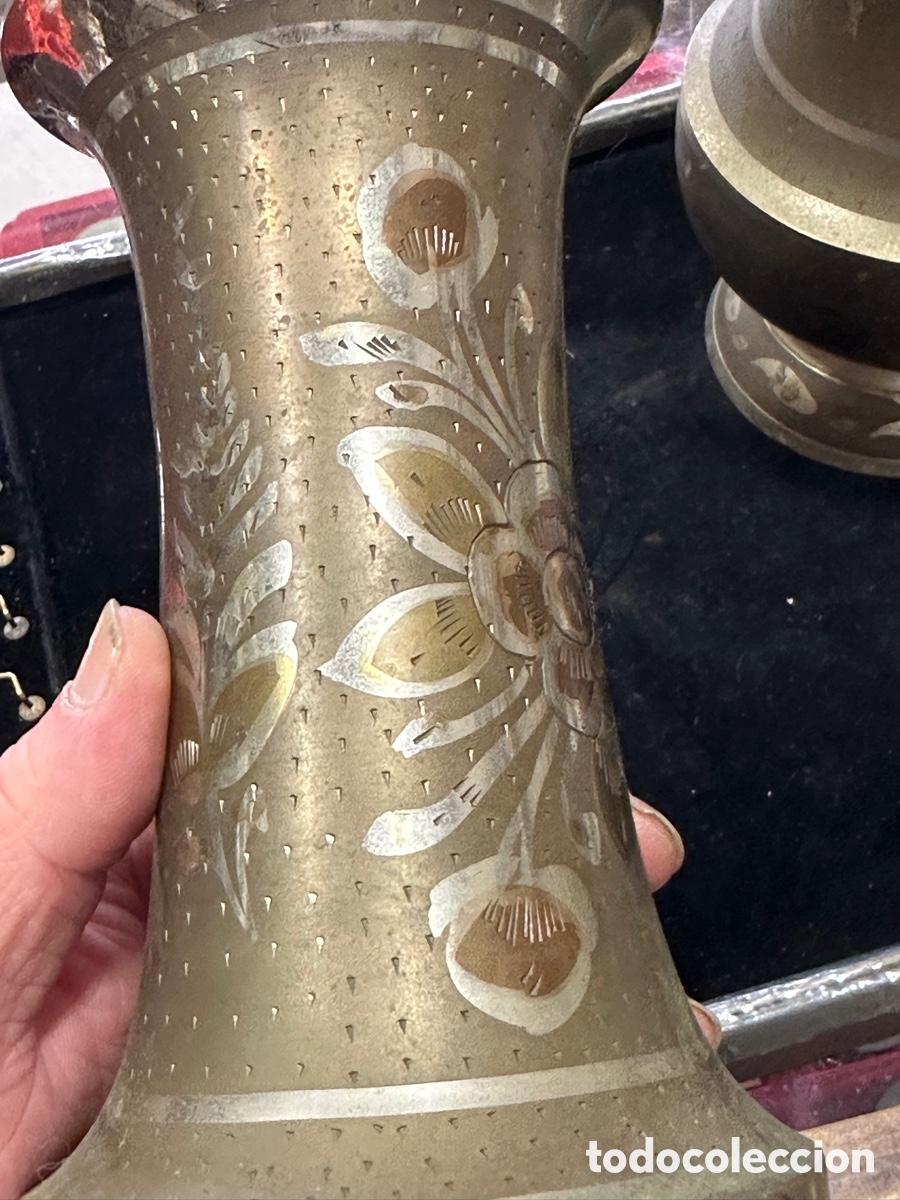 Antig&uuml;edades: Lote de 2 floreros metal y esmalte - Foto 2