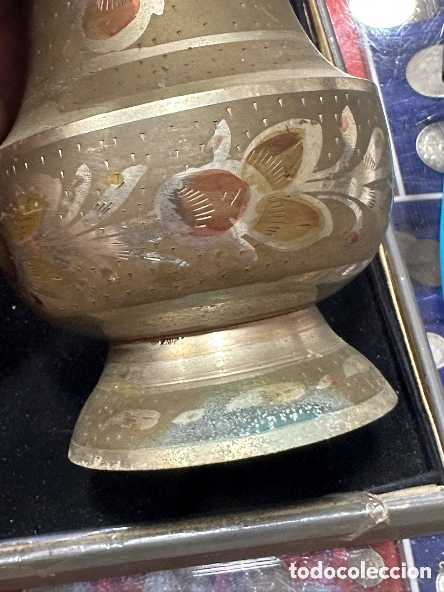 Antig&uuml;edades: Lote de 2 floreros metal y esmalte - Foto 8