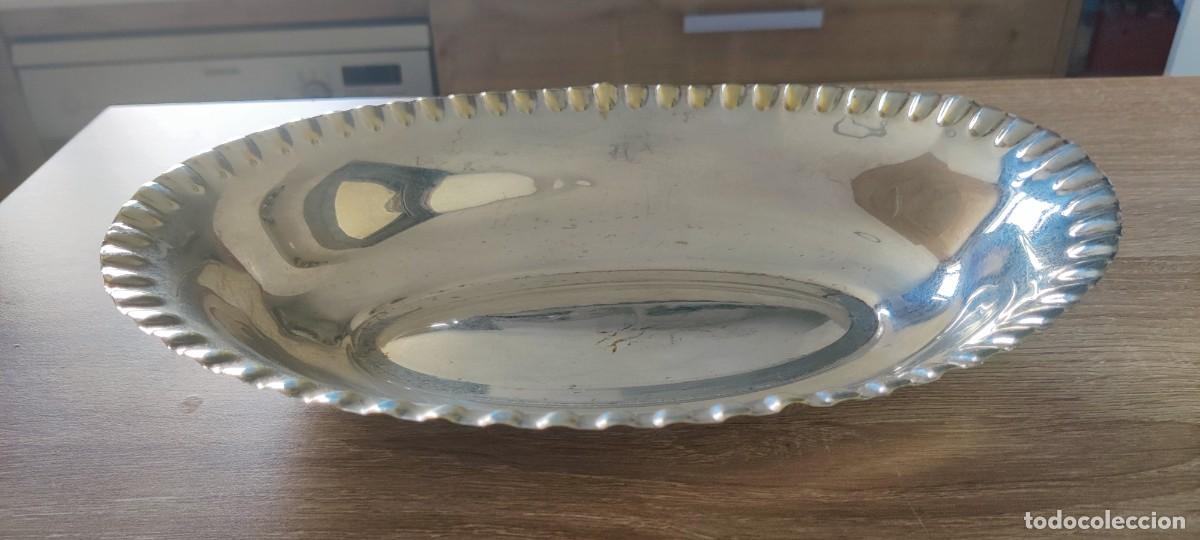Antig&uuml;edades: Bandeja ovalada ba&ntilde;ada plata - Foto 3