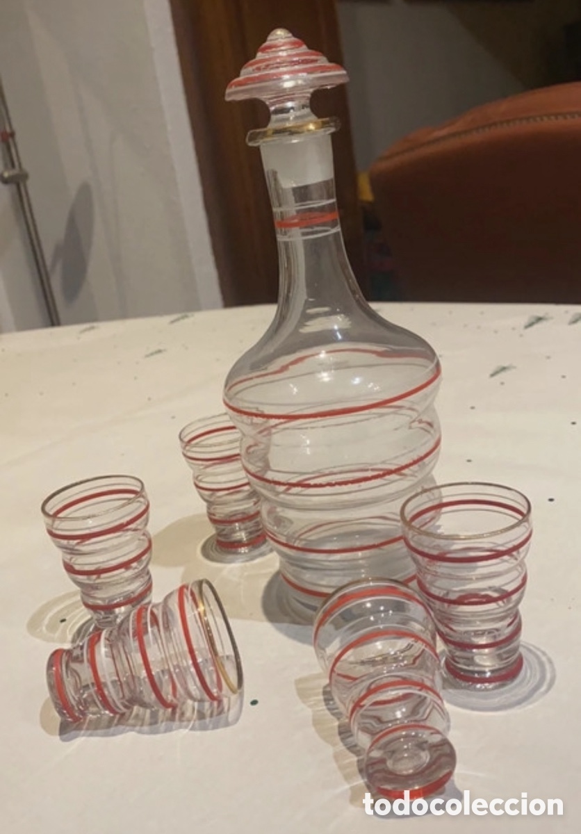 Antig&uuml;edades: Licorera a&ntilde;os 50 con 5 vasitos - Foto 2