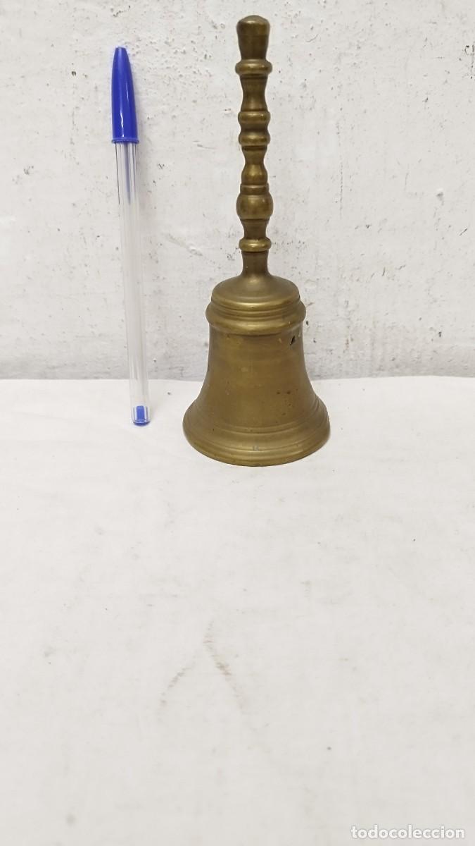 Antig&uuml;edades: Antigua campana de bronce - Foto 1
