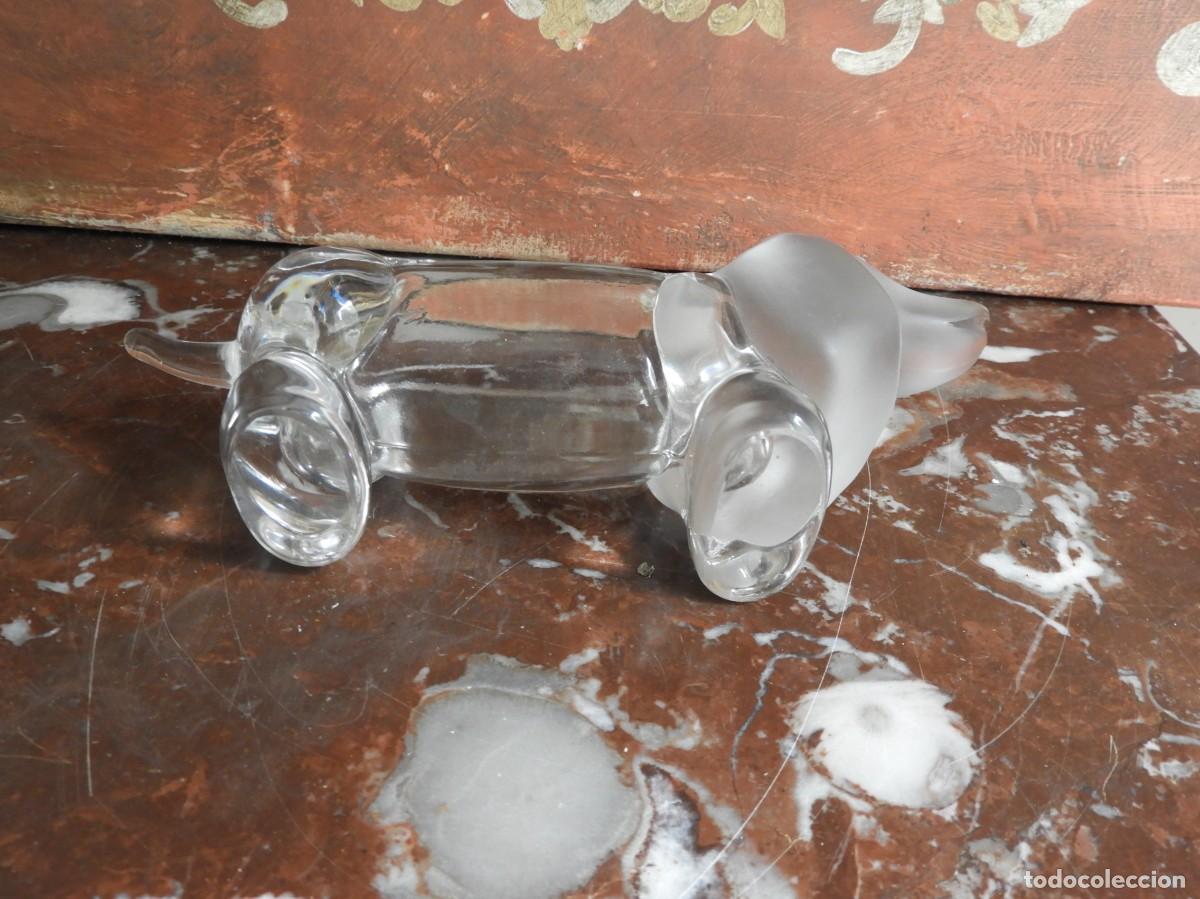 Antig&uuml;edades: CENICERO DE CRISTAL CON FORMA DE PERRO SALCHICHA - Foto 5