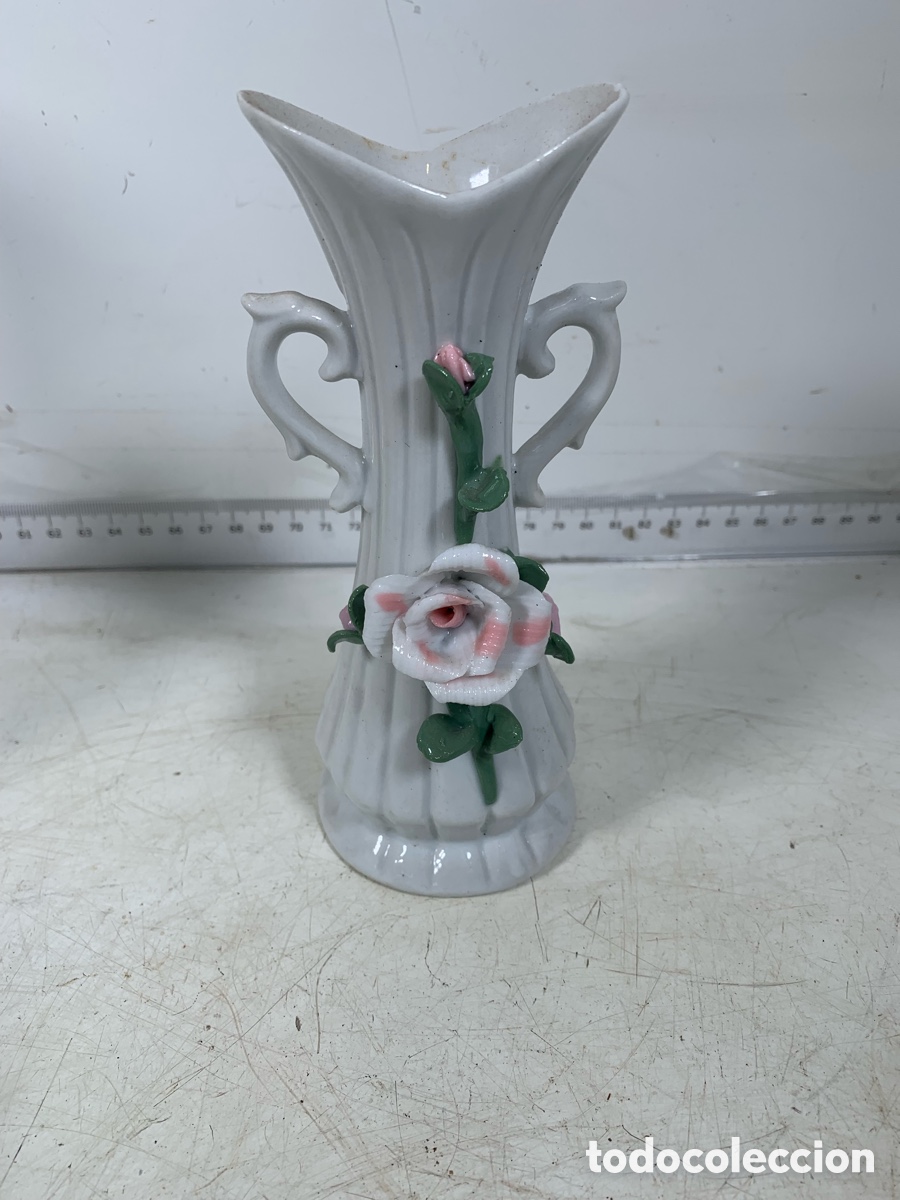 Antig&uuml;edades: 01_ florero cer&aacute;mica Capodimonte - Foto 1