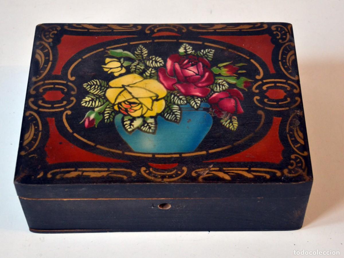 Antig&uuml;edades: CAJA DE MADERA PINTADA - Foto 1