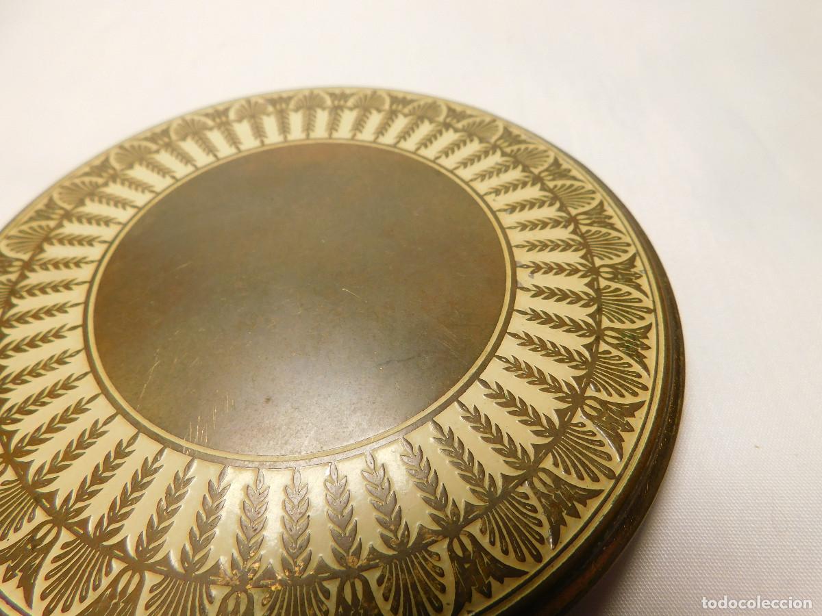 Antig&uuml;edades: Polvera Volupte U.S.A. bronce esmaltado - Foto 9