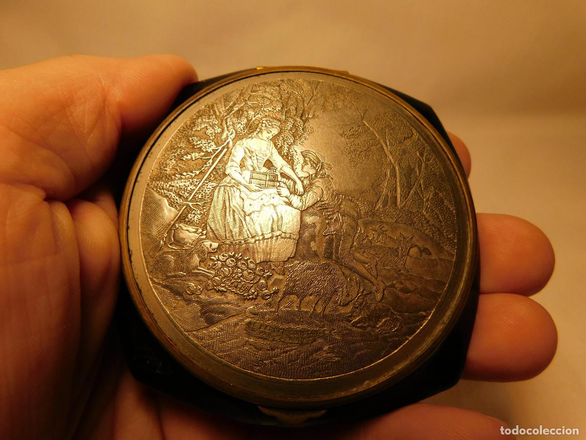 Antig&uuml;edades: Polvera de baquelita francesa art deco - Foto 10