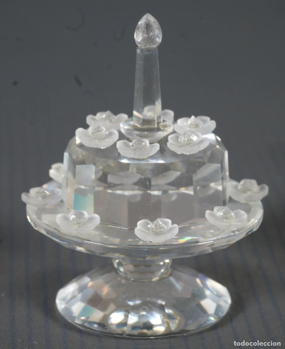Antig&uuml;edades: Tarta en cristal de Swarovski - Foto 1