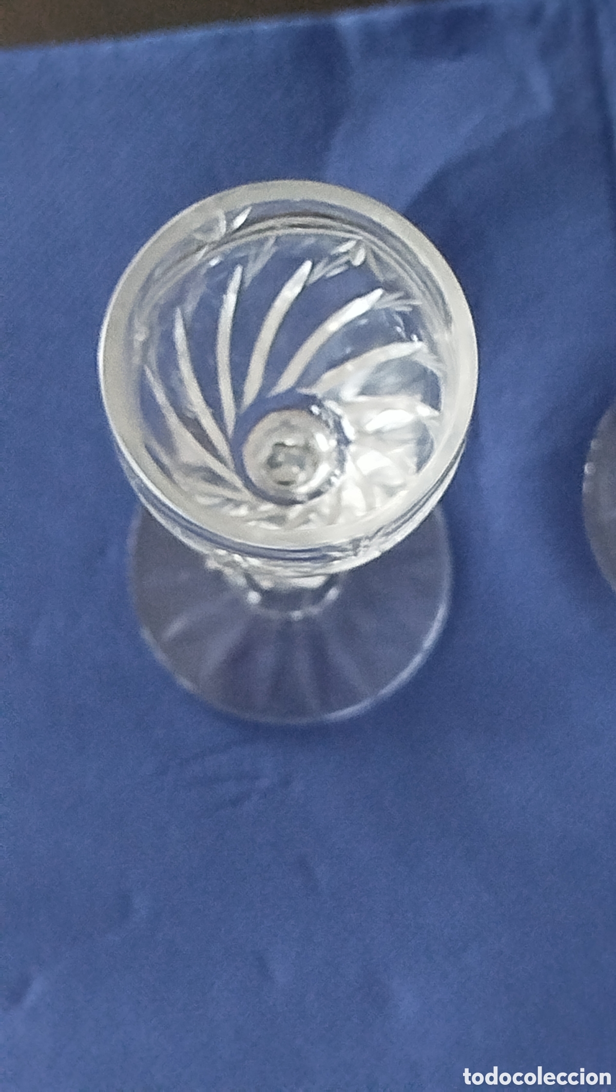 Antig&uuml;edades: 5 copas de cristal tallado - Foto 3