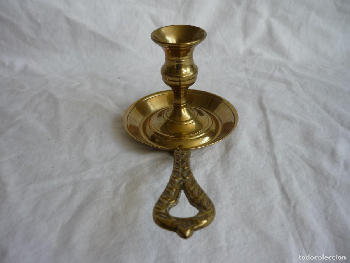 Antig&uuml;edades: Palmatoria de bronce para vela - Foto 5