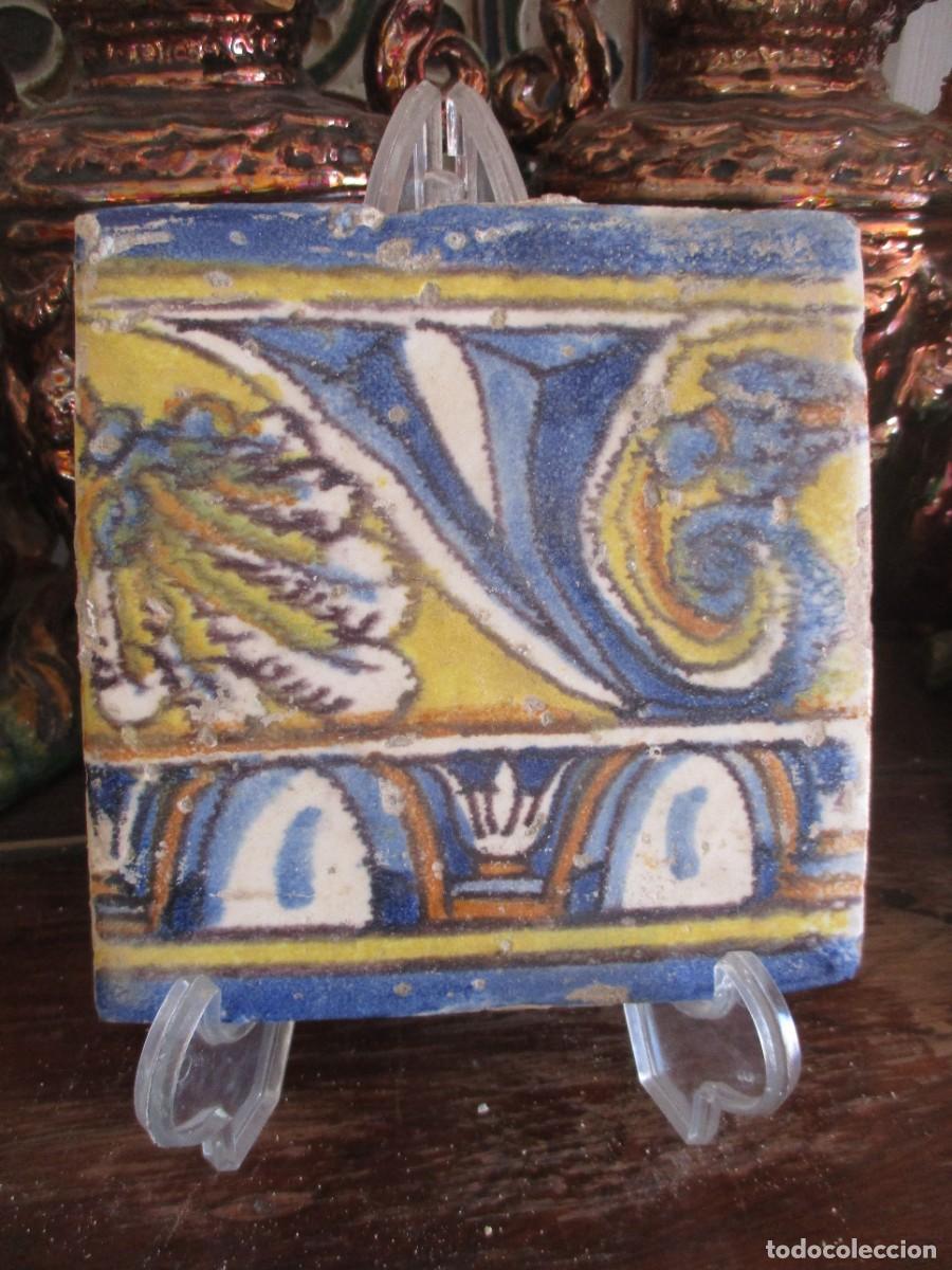 Antig&uuml;edades: Azulejo del siglo XVI - Foto 1