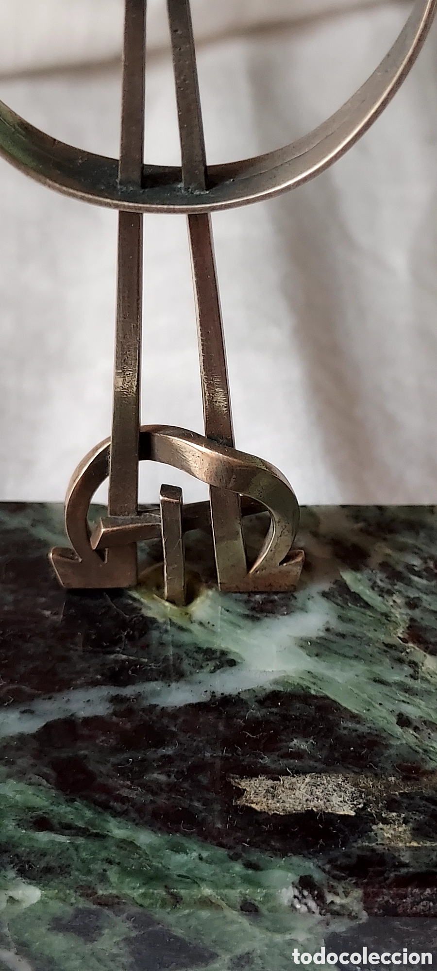 Antig&uuml;edades: CURIOSA CRUZ DE PLATA SOBRE BASE DE MARMOL - Foto 11