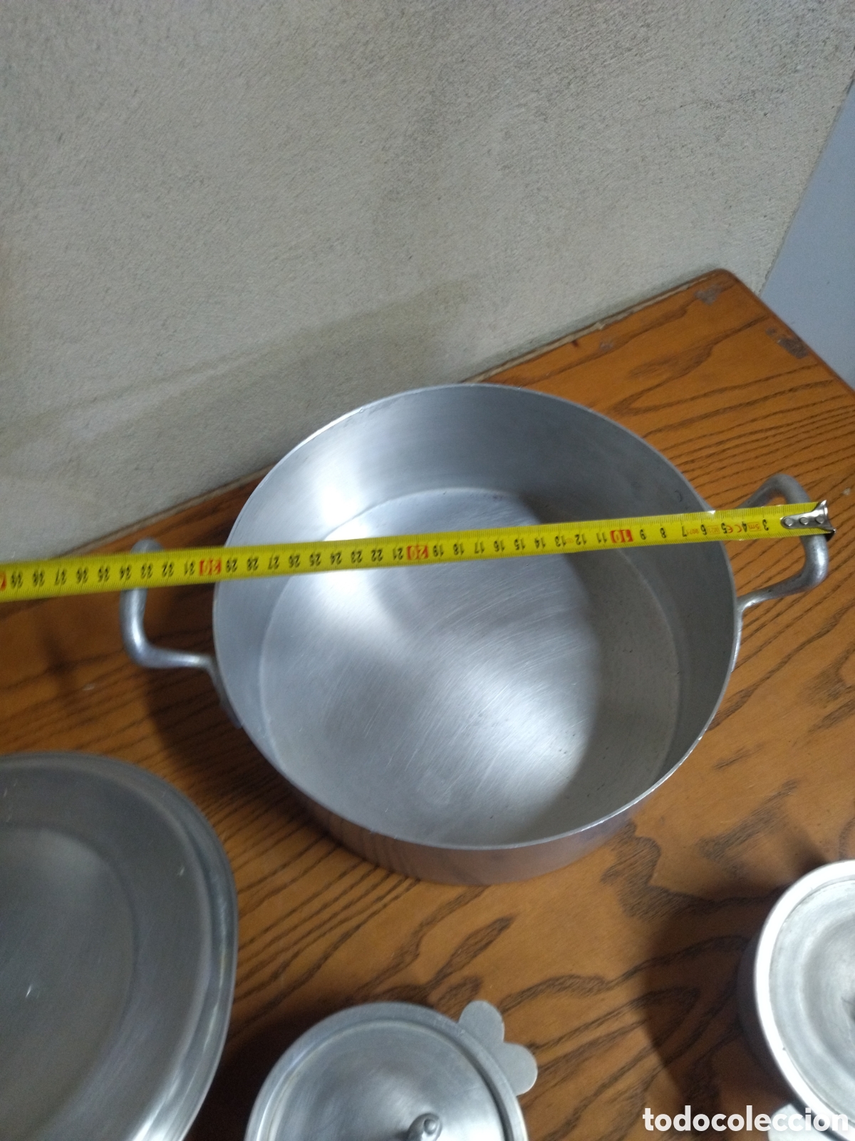 Antig&uuml;edades: Lote de cacerolas y paella marca MMM y otra - Foto 5