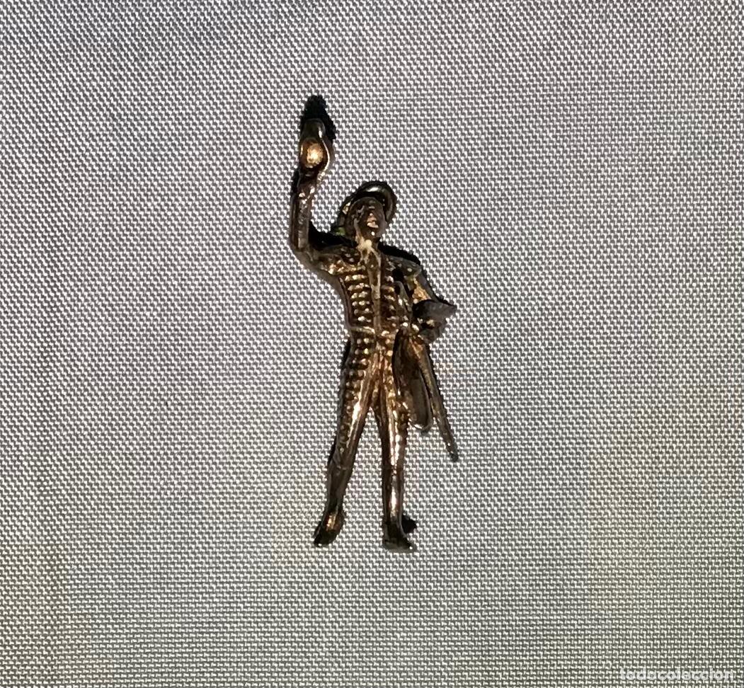 Antig&uuml;edades: TORERO DE PLATA, COLGANTE - Foto 1