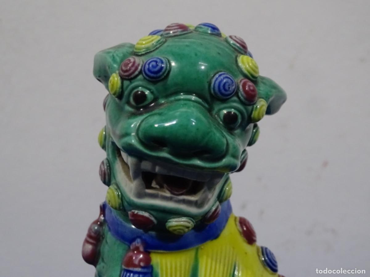 Antig&uuml;edades: ANTIGUO PERRO FOO CHINO CON SELLO. - Foto 2