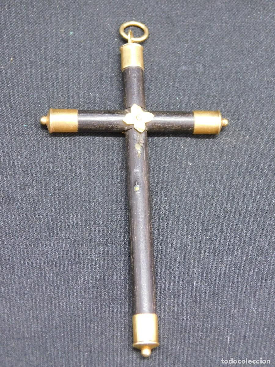 Antig&uuml;edades: CRUZ DE MADERA Y ORO 18K - Foto 1