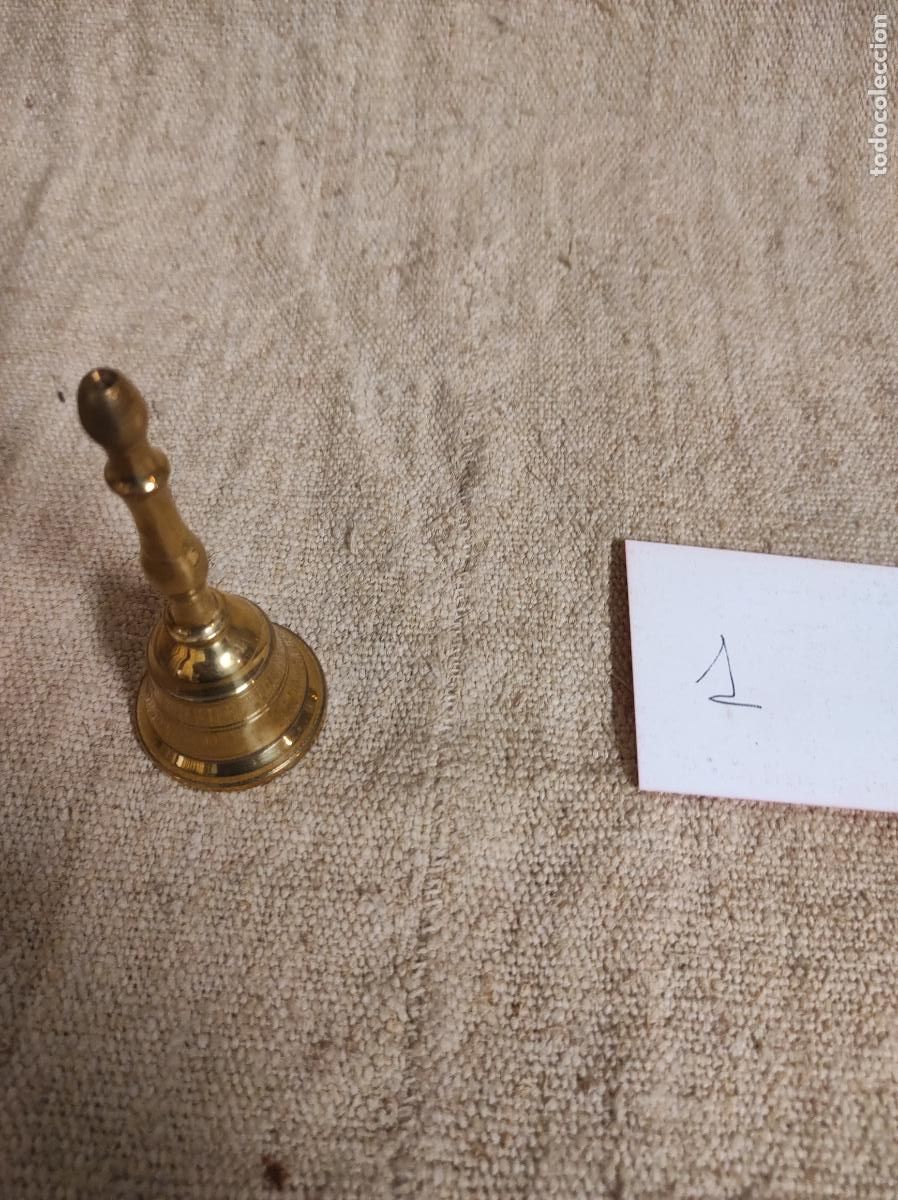 Antig&uuml;edades: campana de bronce - Foto 3