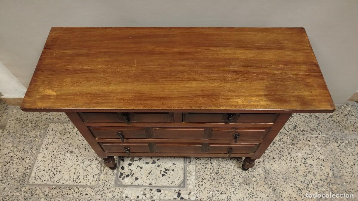 Antig&uuml;edades: COMODA RUSTICA CON 4 CAJONES - Foto 2