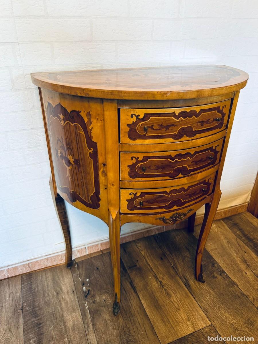 Antig&uuml;edades: Mesita cajonera estilo Luis XV - Foto 2