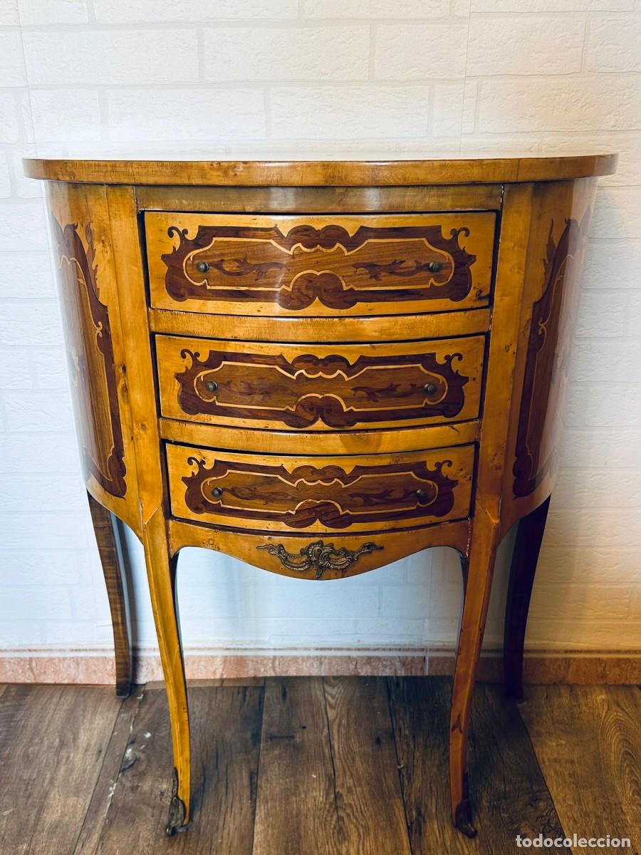 Antig&uuml;edades: Mesita cajonera estilo Luis XV - Foto 3