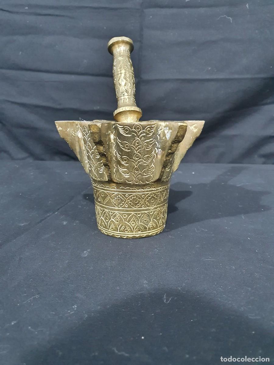 Antig&uuml;edades: Mortero de bronce de 6 costillas - Foto 2