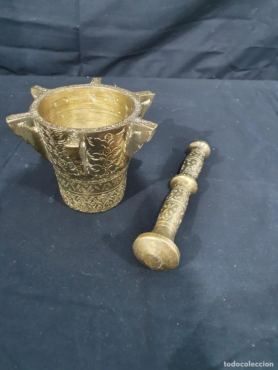 Antig&uuml;edades: Mortero de bronce de 6 costillas - Foto 4