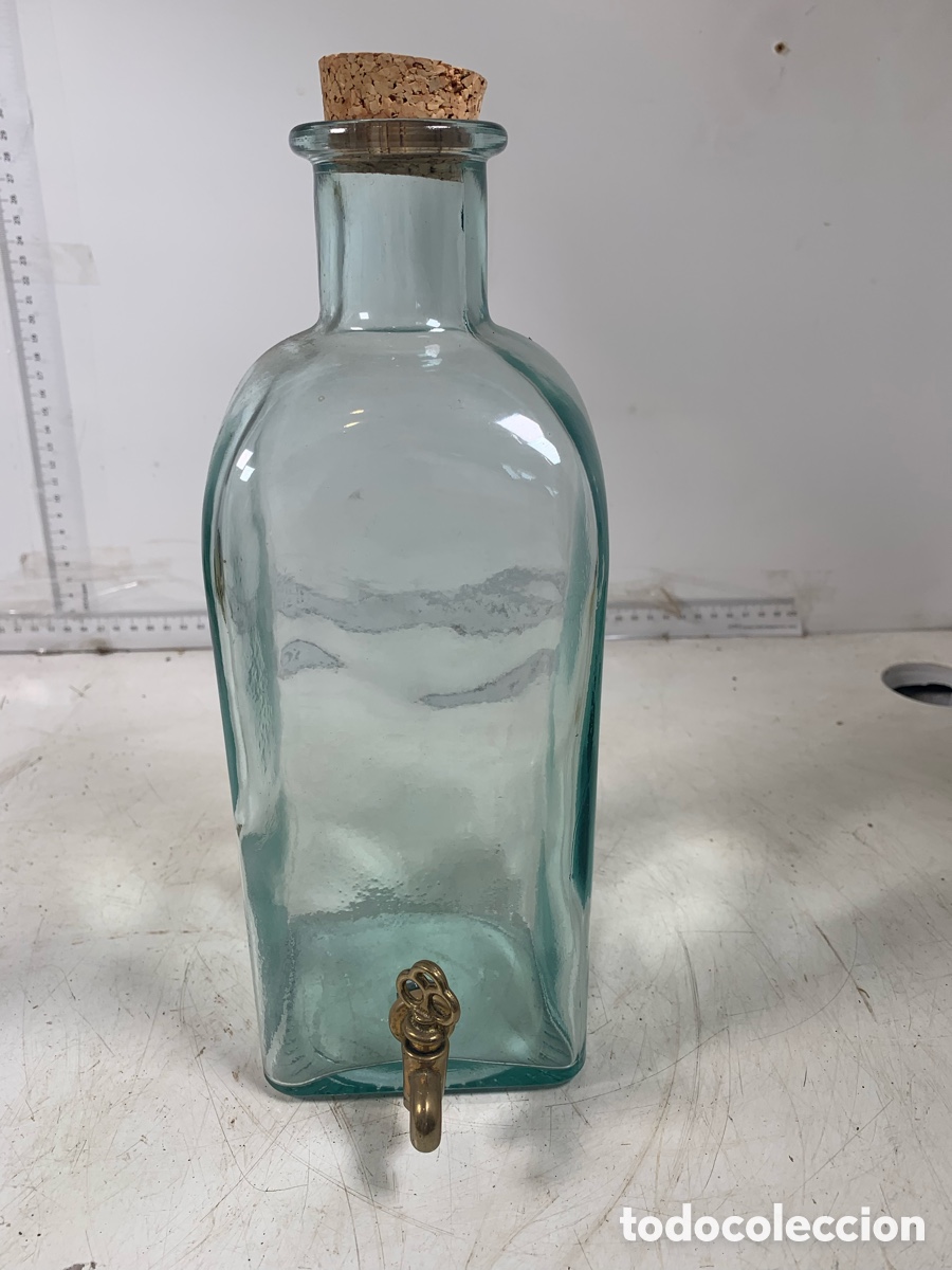 Antig&uuml;edades: 01_ Jarra con grifo - Foto 1