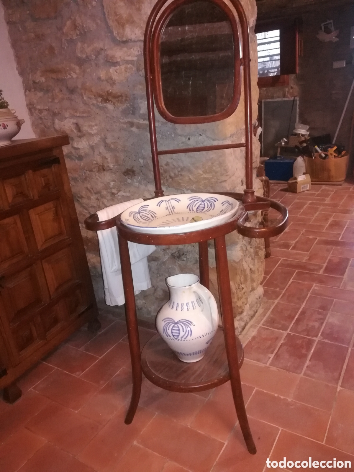 Antig&uuml;edades: palanganero estilo tonet. - Foto 3
