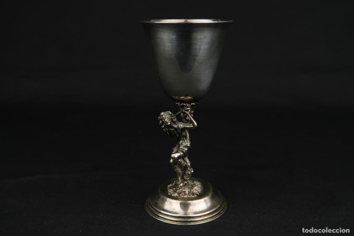 Antig&uuml;edades: Antigua Copa de Metal Plateado - Foto 1
