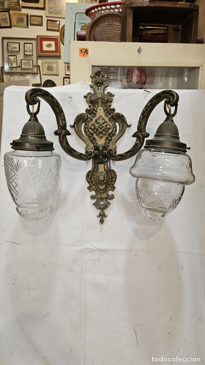 Antig&uuml;edades: aplique de pared de bronce - Foto 1
