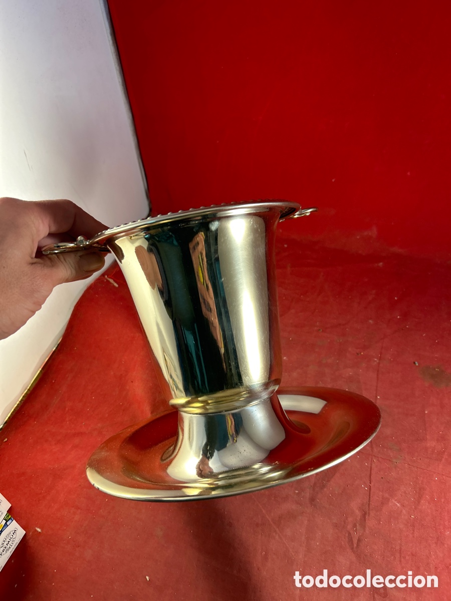 Antig&uuml;edades: CUBITERA DE METAL PLATEADO - Foto 3