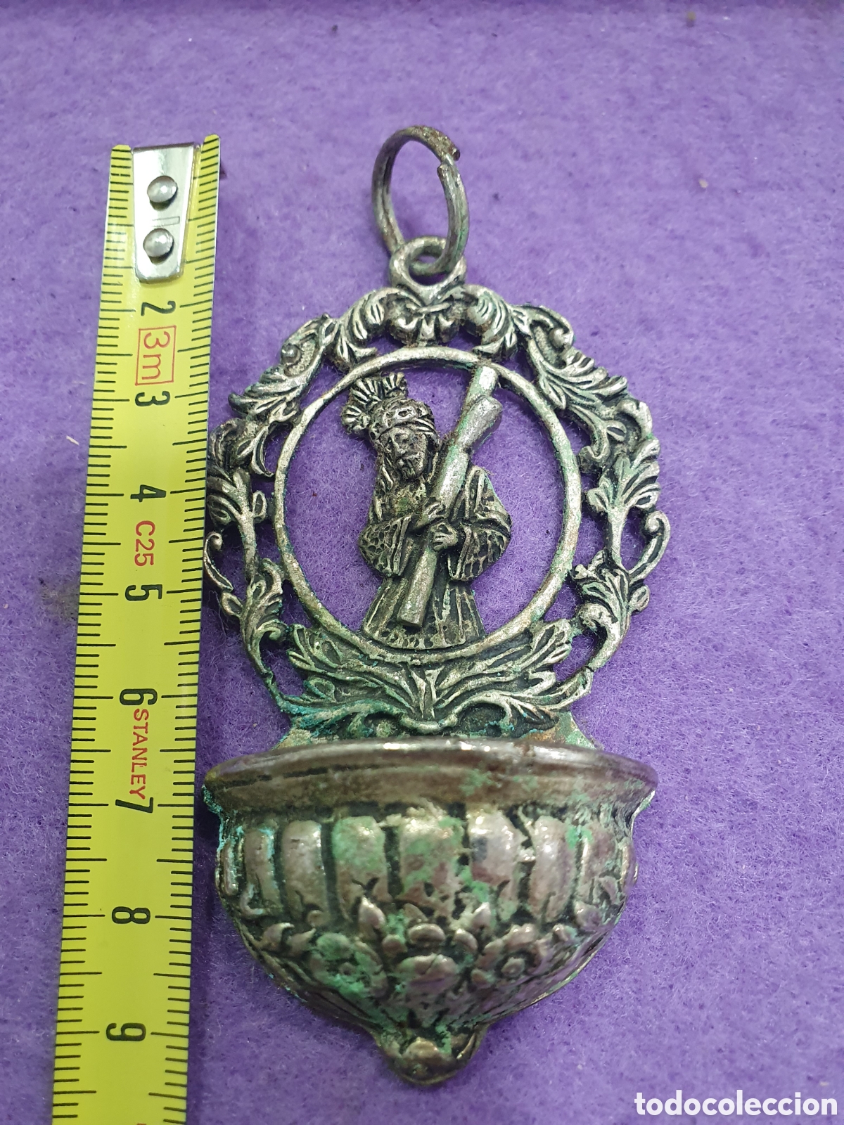Antig&uuml;edades: Benditera en metal con Cristo. (L97) - Foto 2