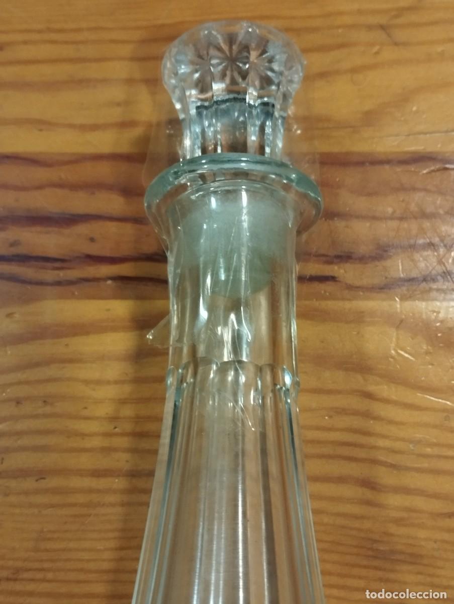 Antig&uuml;edades: BOTELLA DE CRISTAL TALLADO. - Foto 5